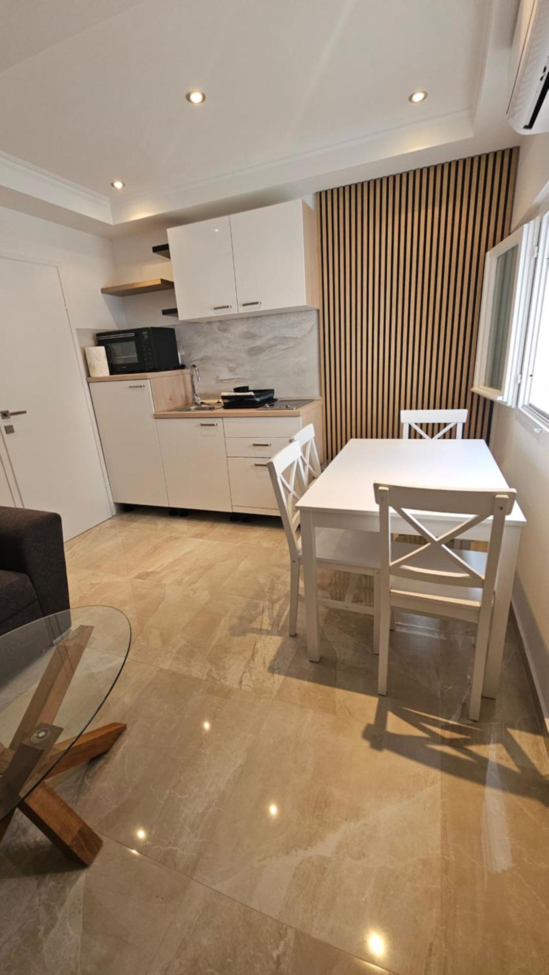 Posejdon Apartments กอร์จูลา ภายนอก รูปภาพ